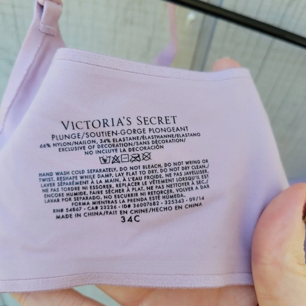 Victoria's Secret Pink Padded Push Up Plunge Comfortable Bra 34C